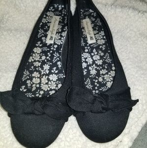 Black Flats with Bow (8 1/2 W)